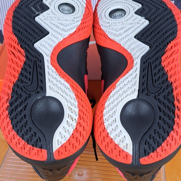 Nike Kyrie Flytrap knit black & red orbit mid top basketball sneaker shoes 8.5 main image 9